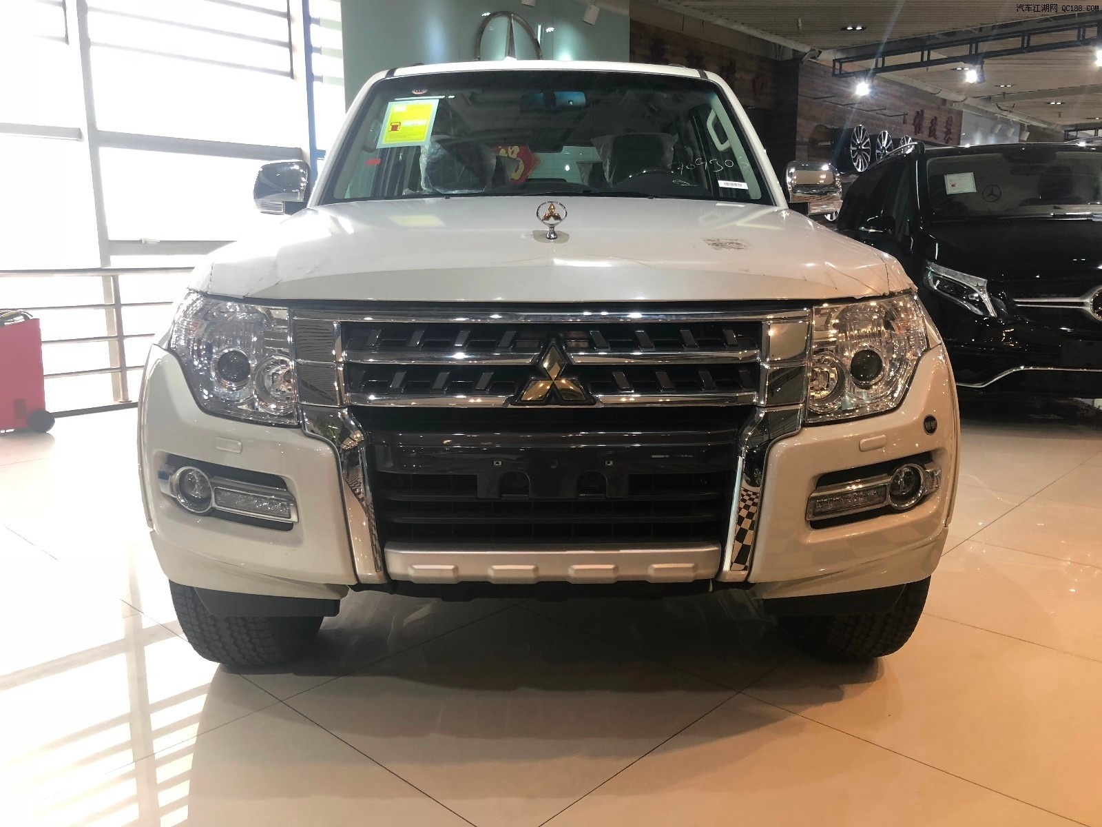 2020款中东版三菱帕杰罗v97配置动力解读