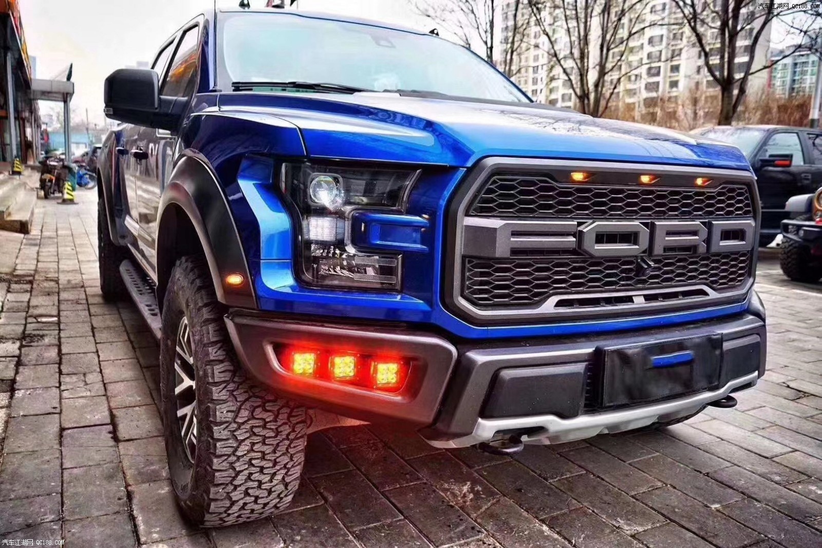 2020款加版福特猛禽f150新车试驾体验