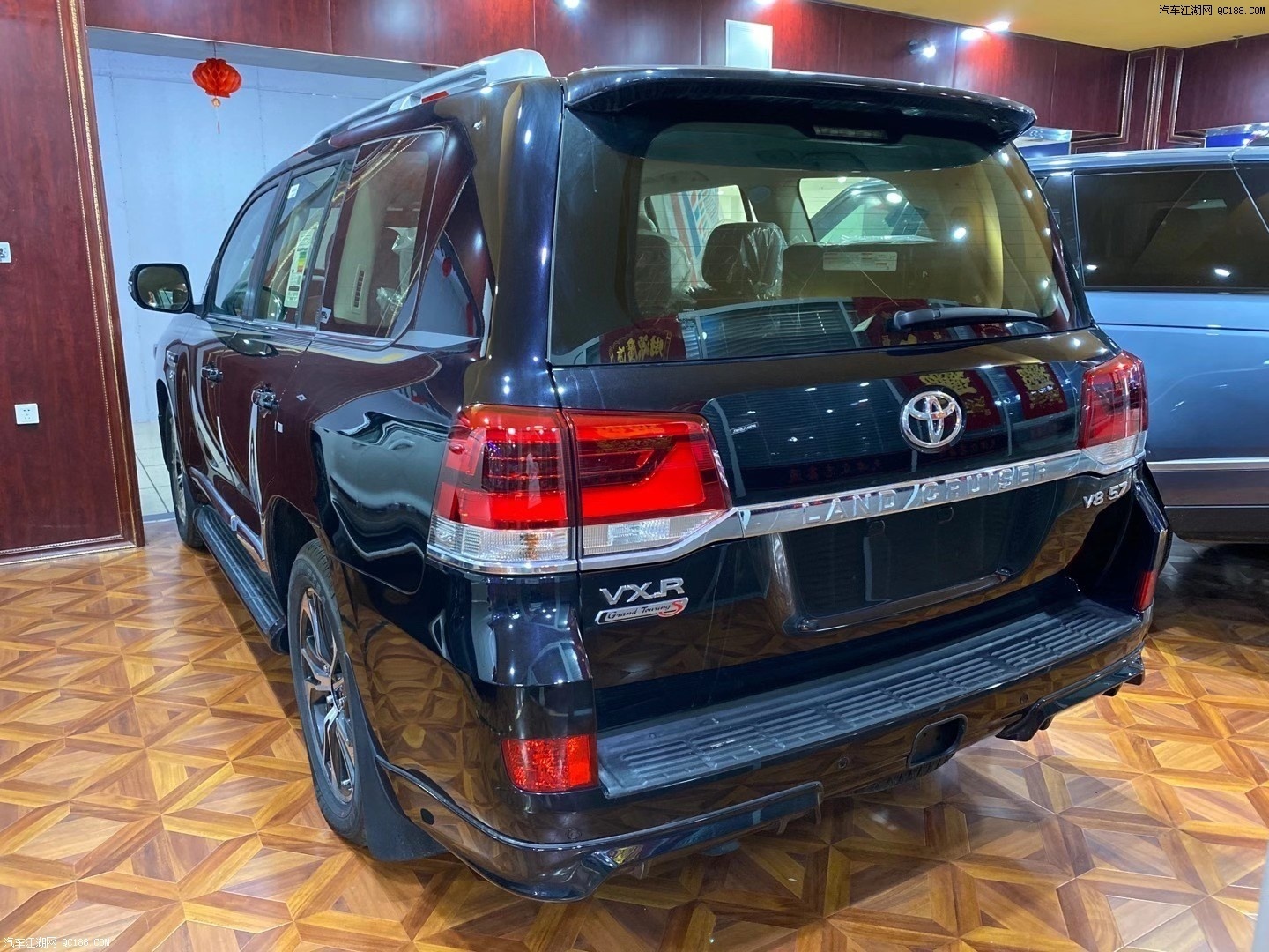 平行进口2020款丰田酷路泽5700顶配报价