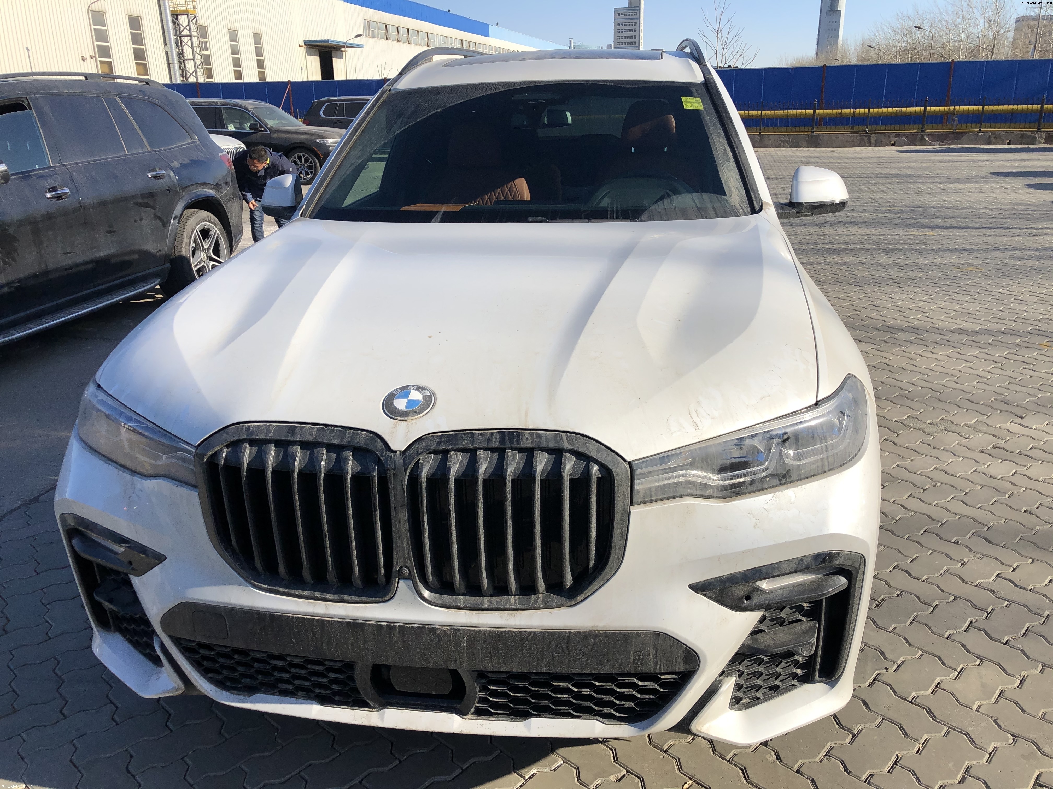2020款宝马x7加版现车金秋十月震撼来袭
