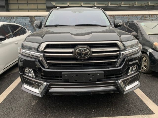 2021款丰田兰德酷路泽5700中东版解析