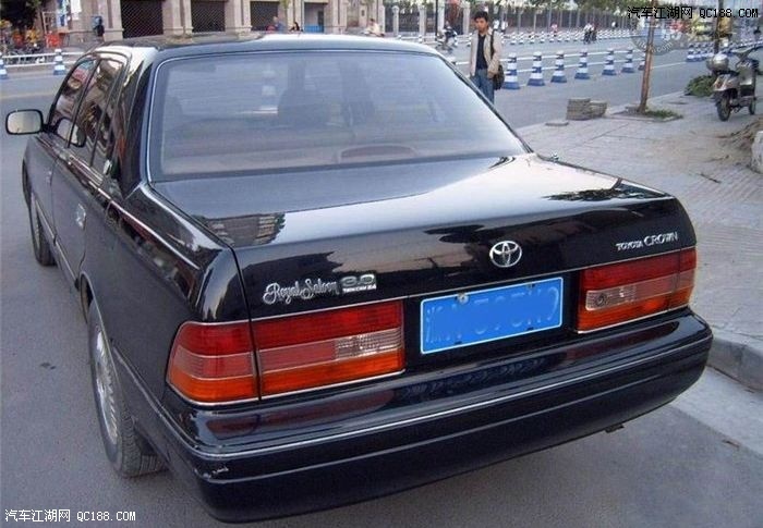 难得的车 中东版98款皇冠3.0多图作业