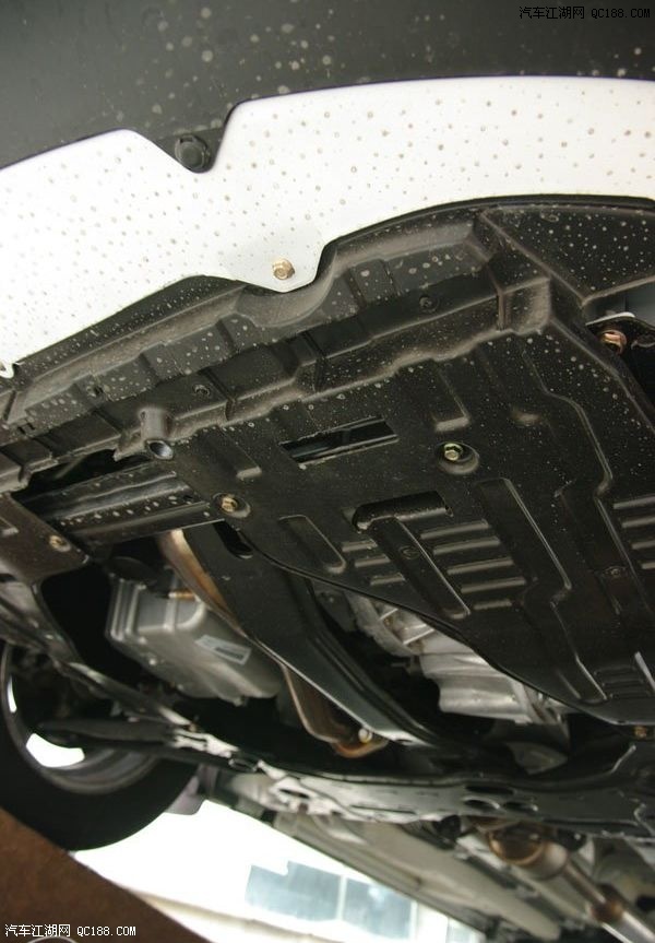 天语sx4贴铃木的b018膜