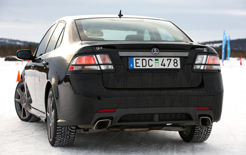 雪地飞行 瑞典试驾08款萨博9-3 turbo x