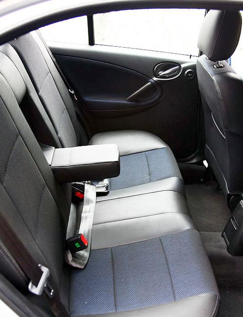 图为名爵mg 3sw的后排座椅