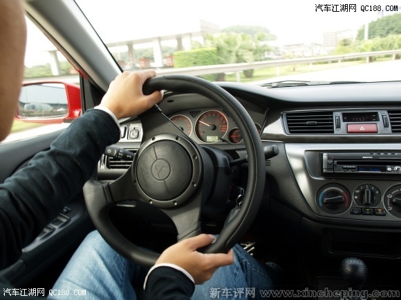 超强悍民用赛车 试驾三菱lancer evo9