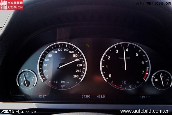 时速200km/h下宝马750li各项表现良好