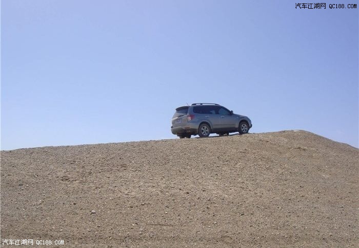 最陡坡度40度 端午假期驾森林人去撒欢