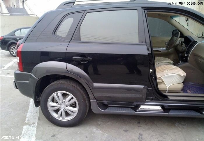 diy精心打造完美黑色途胜上改装效果图