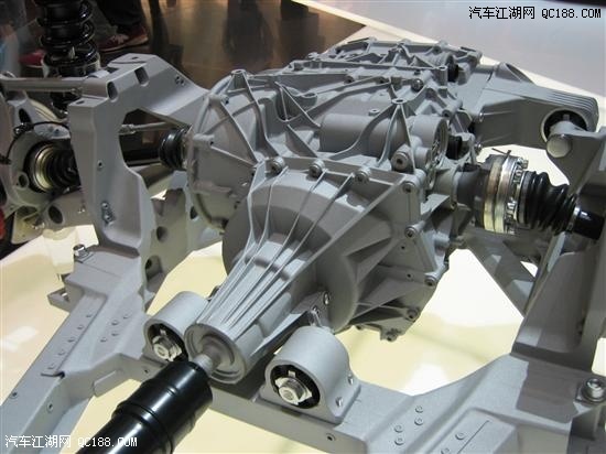 史无前例 解析法拉利全轮驱动系统技术