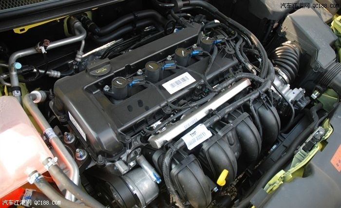 主要变化在内部 2011款福克斯 2.0提车