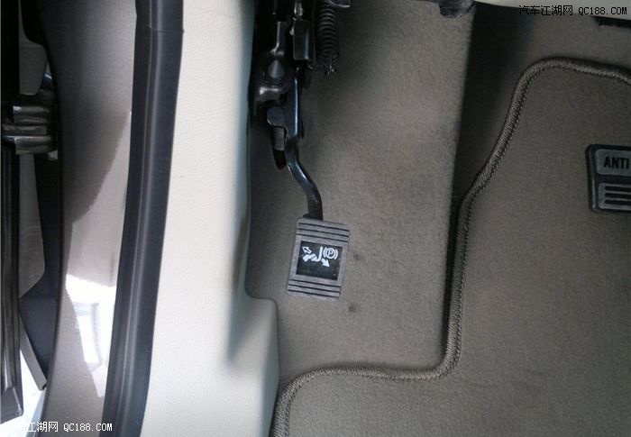 脚刹是需要习惯滴