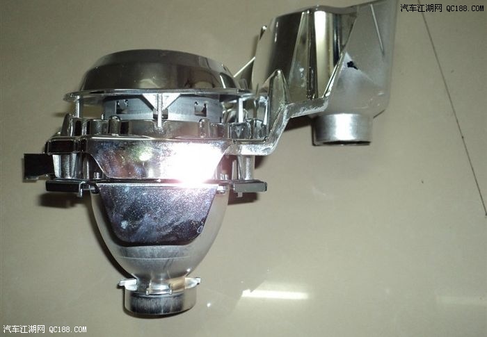 上面看下这个马上要抛弃的小透镜,一体化结构的,比较难搞