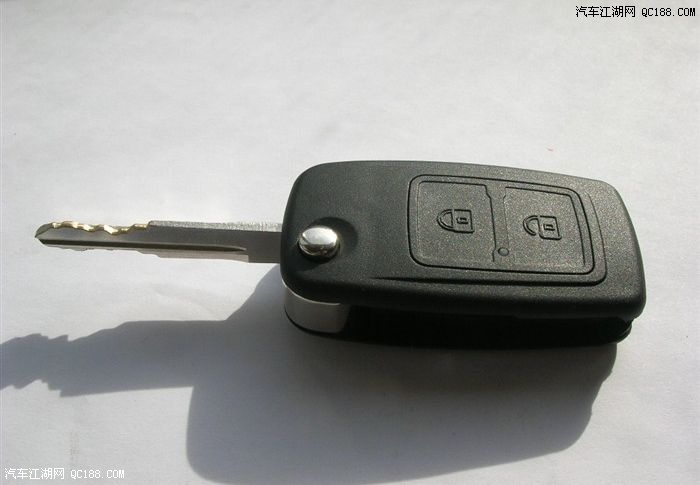 1.0舒适型瑞麒m1配遥控钥匙