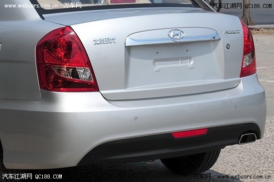 一个时尚一个实用 现代瑞纳对比雅绅特