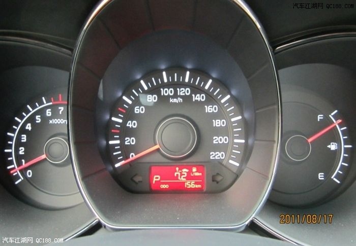 1.4gls at魅惑红色起亚k2及导航安装篇