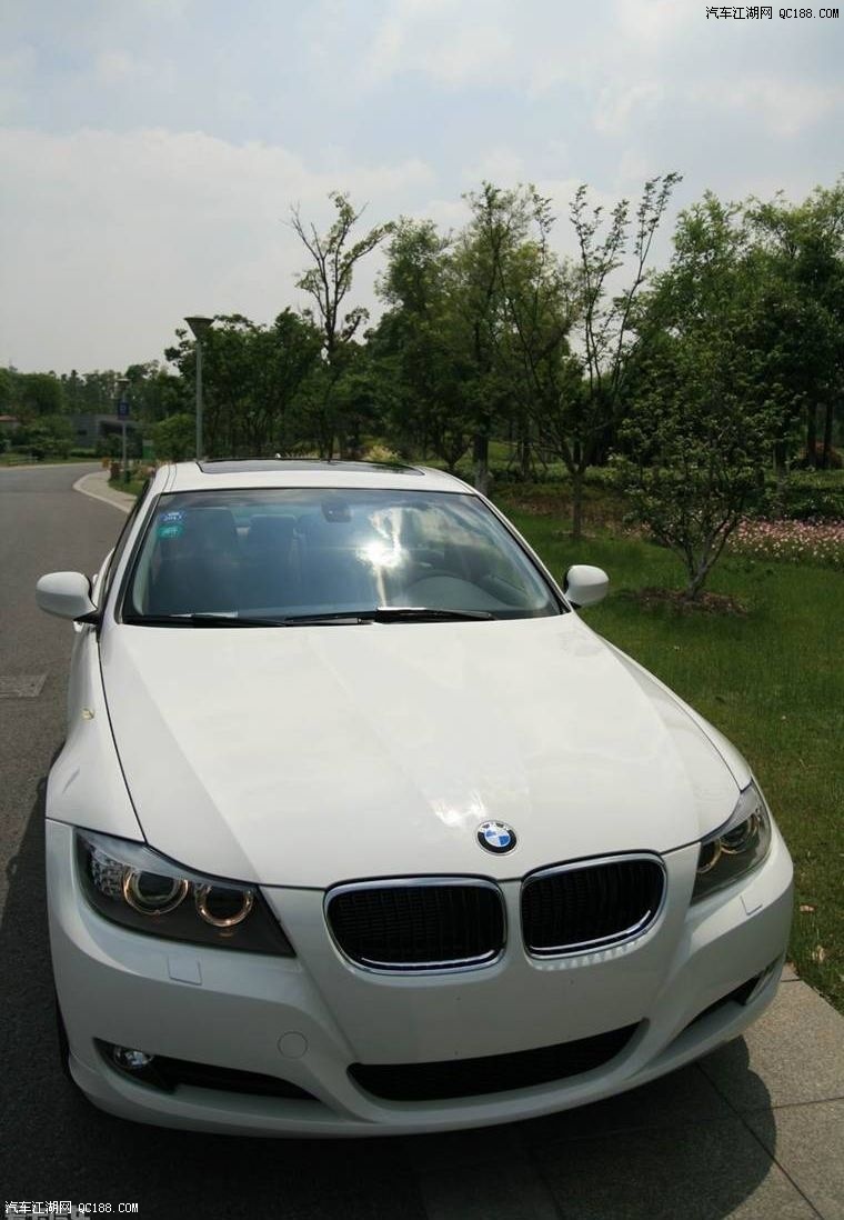 顶级防爆胎超帅宝马320时尚版外景实拍