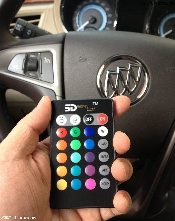 随心所欲换颜色 别克新君越暴改氛围灯