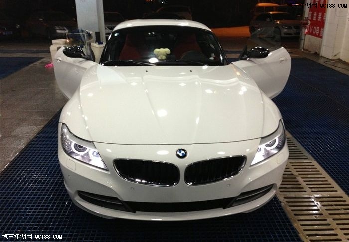 z4换大脚白led天使眼 提白色宝马z420i