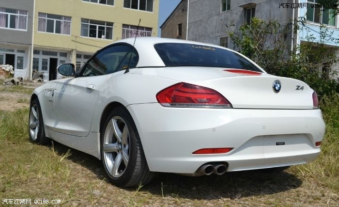 外形拉风动力不错 白色宝马z4提车作业