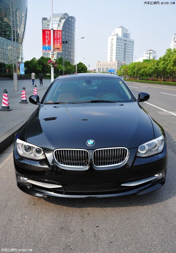 飞速高铁疾驰 只为提到黑色宝马e92 335i