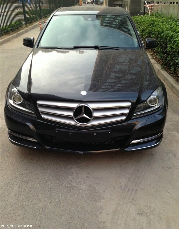 奔驰c260时尚型 黑车黑内 简单提车作业