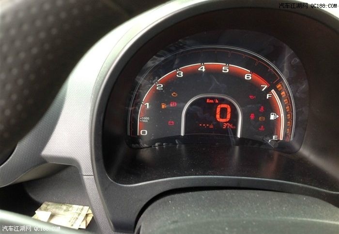 首页 奇瑞qq > 正文内容绞链: 后门: 中控: 仪表盘: 中控面板