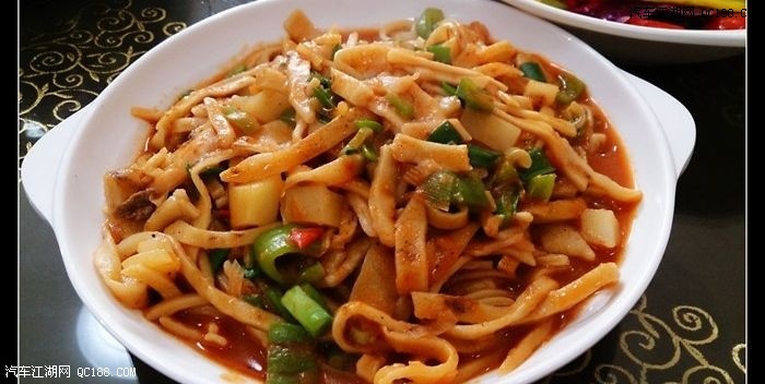 欣赏人文色彩建筑群 卡罗拉自驾出游篇