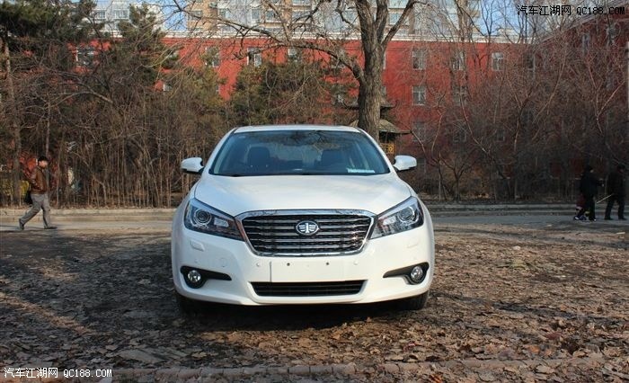 底盘与操控一流 提奔腾b90白色手动版!