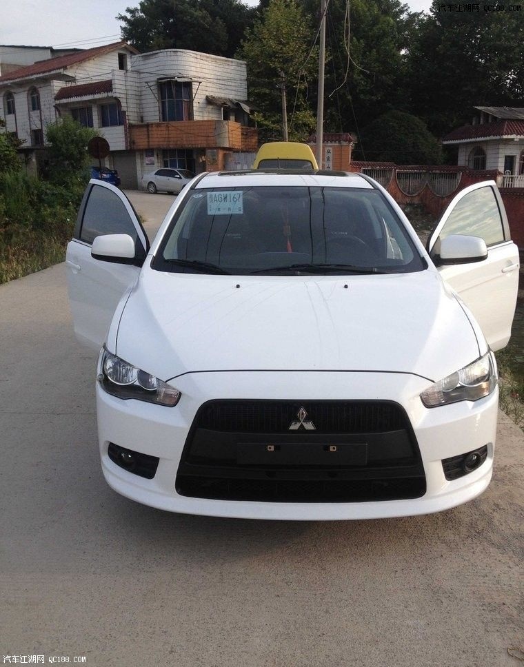 家用也运动 2013款三菱翼神新车改中网
