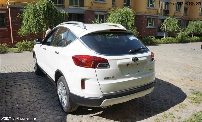 奔腾x80自动 舒适版 白色 性价比不错