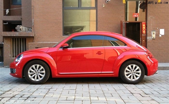 我的红色甲壳虫总体还算不错的,上些近照给车友们看看!