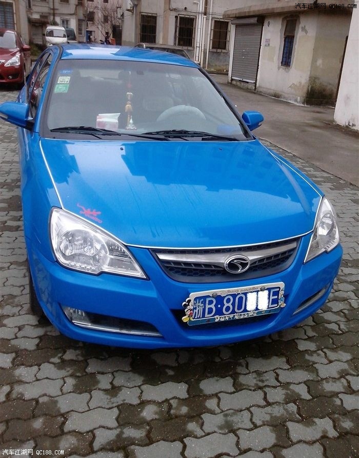 满血复活!蓝色v3菱悦换新电瓶