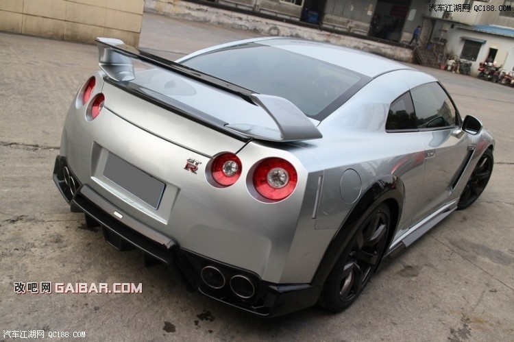 碳纤维尾翼 日产gtr改装案例鉴赏