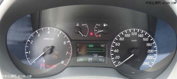 十分流畅的流线型 轩逸1.6尊享多图提车