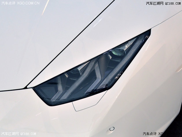 这家伙真霸气 到店实拍兰博基尼huracan
