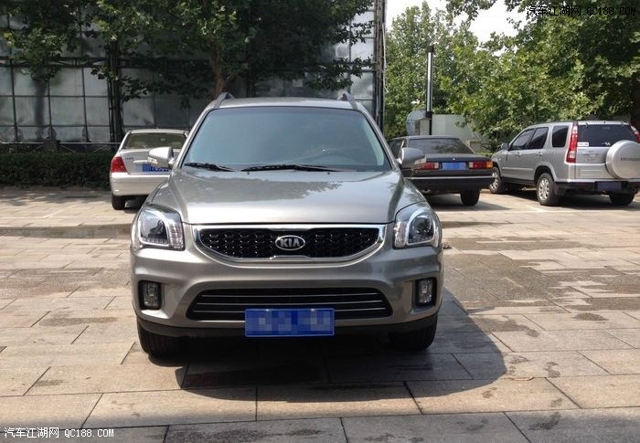 外观沉稳/空间够用 钛银新狮跑2.0l购车