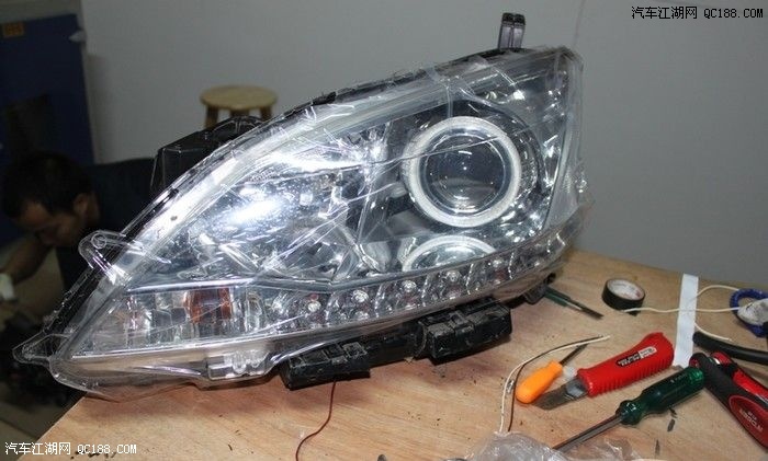 霸气威武搞起来 轩逸改q5双光透镜分享