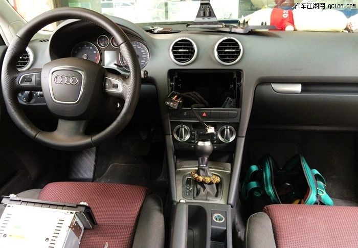 是奥迪版的golf,虽平台不算最先进,在国内也不温不火,但毕竟a3是德国