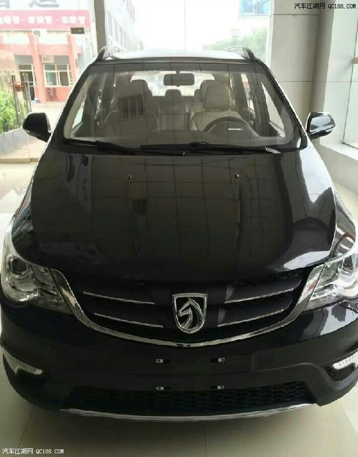 朋友们,看一下宝骏730黑色的怎么样?