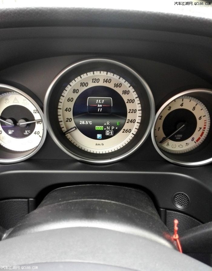 被内饰所吸引 小谈奔驰e级 260 l提车记