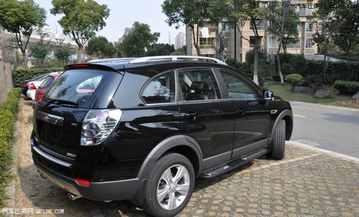 科帕奇国产四驱七座豪华版,应该是国内第一台吧