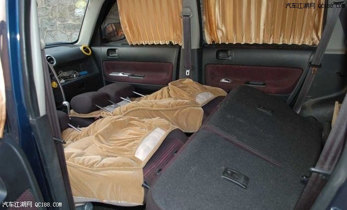 长城m2改装系列 展示m2床车安装过程图