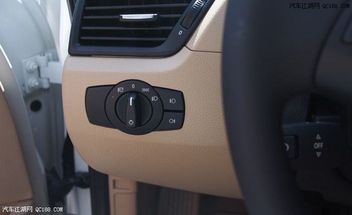 视觉冲击力十足 宝马x1小白驹提车作业