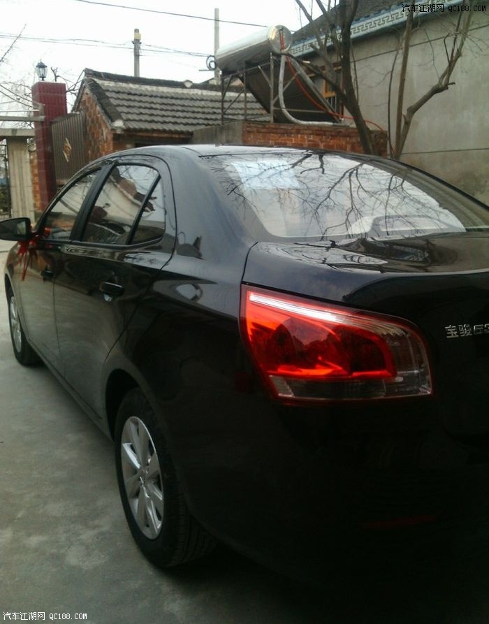 秀秀我家的黑色宝骏630啦,直接上图啦!