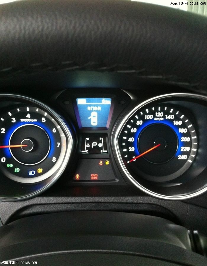 外观运动配置丰富 现代朗动1.6l购车记