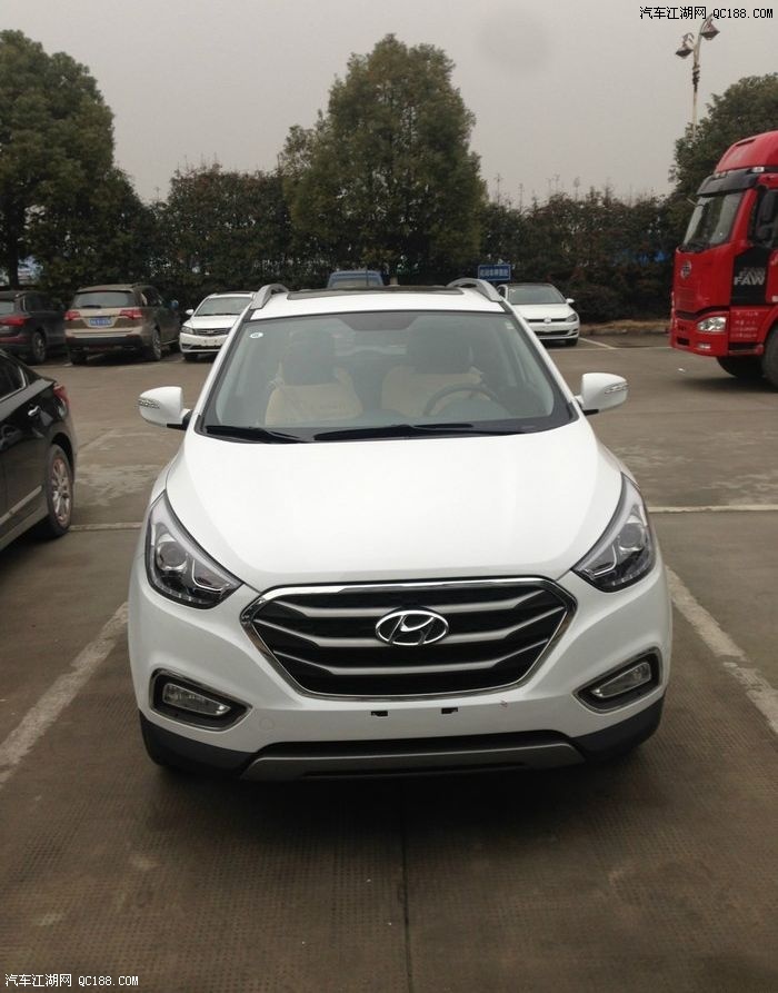 0两驱智能35裸车169800,加价5000加了导航和踏板_北京现代ix35论坛