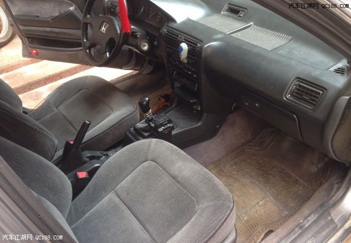 69 本田 69 雅阁 69 雅阁cb3至今使用22年了,有人出五千元,我该