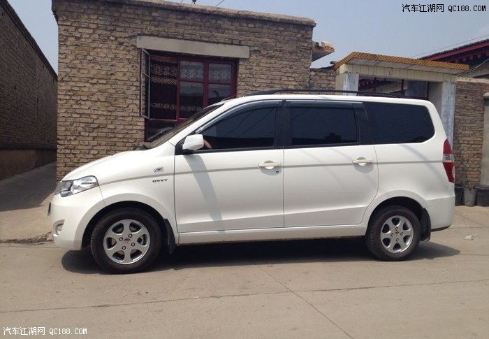 首页 五菱宏光 > 正文内容面包车也能拍出感觉,这个角度就不错  上了