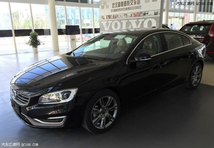 细节方面很到位 2016款沃尔沃s60l用车